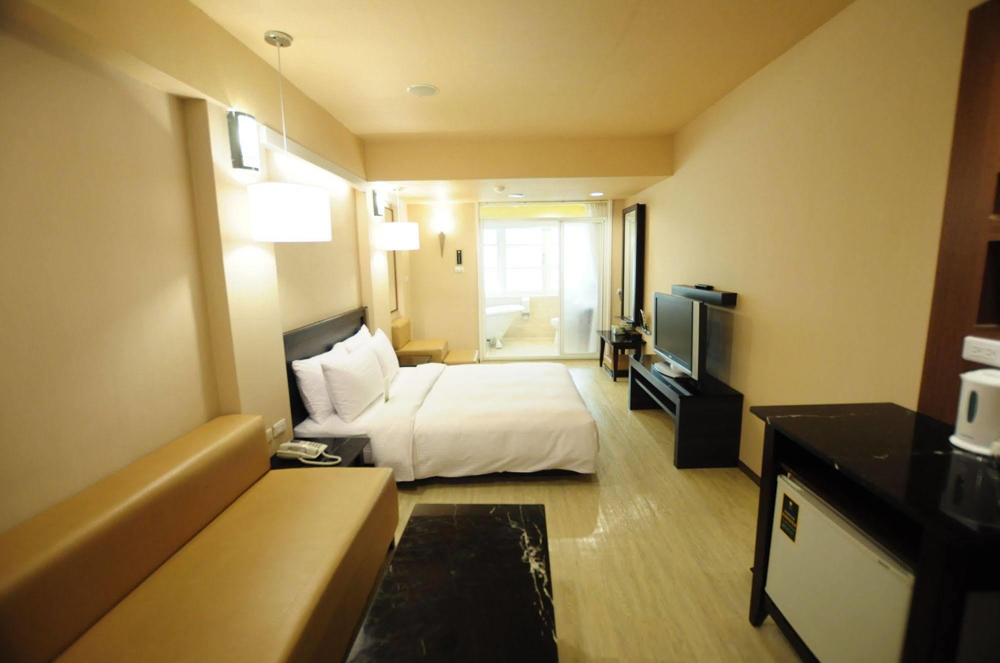 Kindness Xin Jue Jiang Hotel Kaohsiung Exterior photo