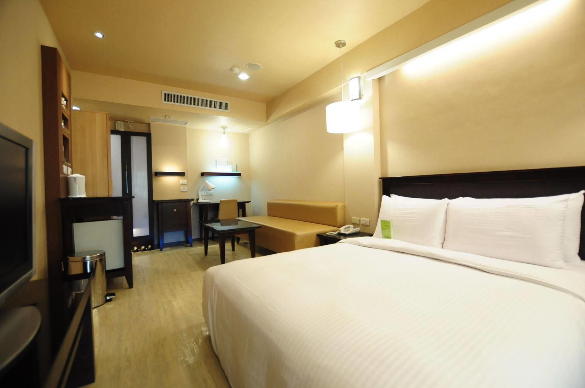 Kindness Xin Jue Jiang Hotel Kaohsiung Exterior photo